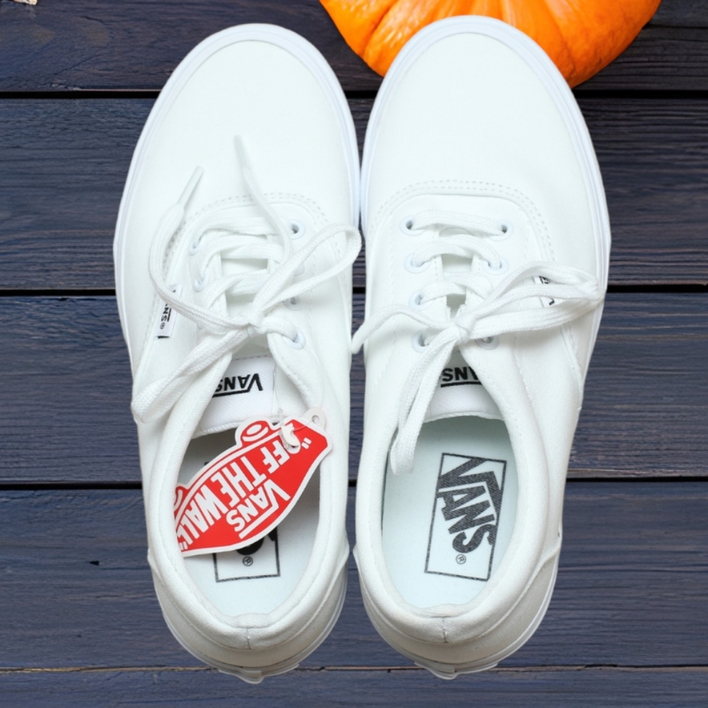 Vans Authentic True White Women's Size 7